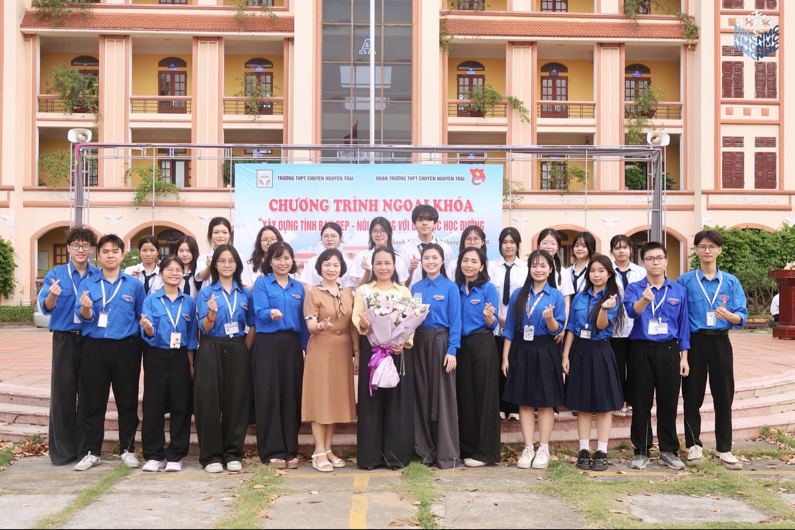 Chương trình ngoại khóa “Xây dựng tình bạn đẹp – Nói không với bạo lực học đường: Để mỗi ngày đến trường là một ngày an toàn, hạnh phúc” đầy sôi nổi và giàu ý nghĩa.